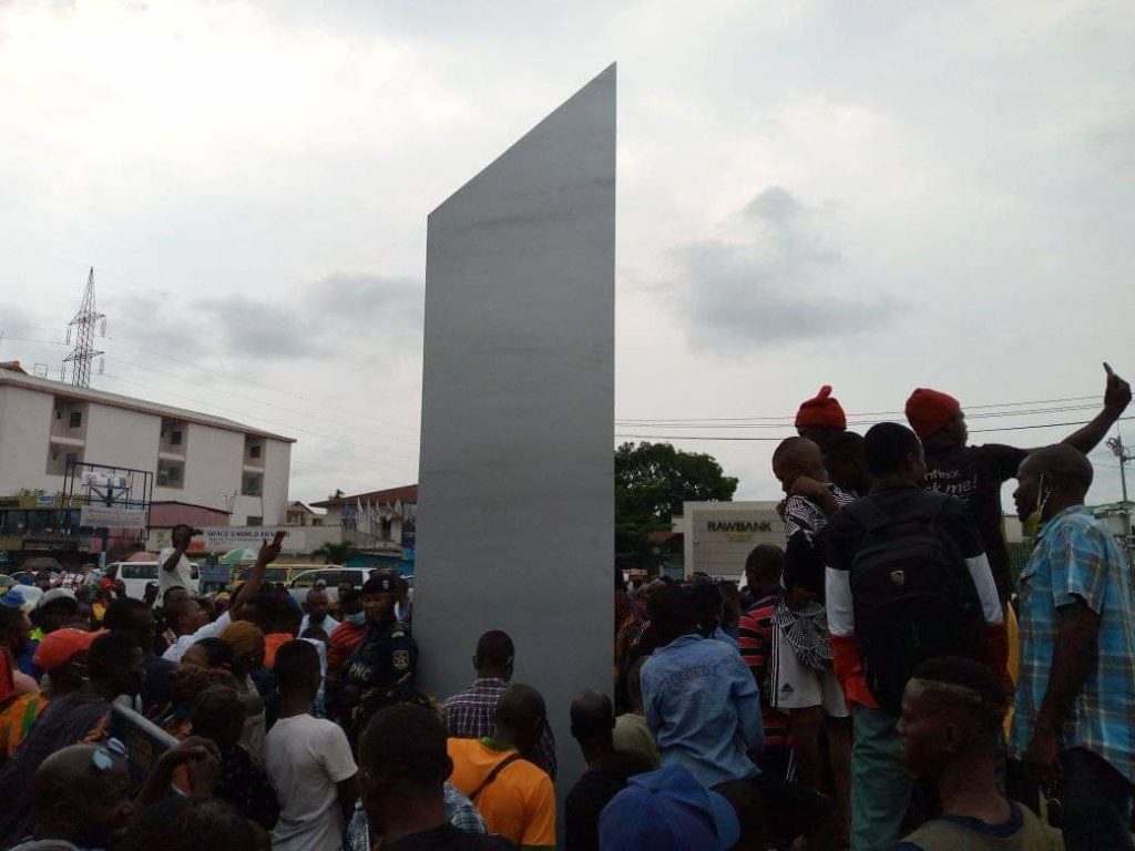 Article : Kinshasa : le « monolithe » de la farce du bourgmestre
