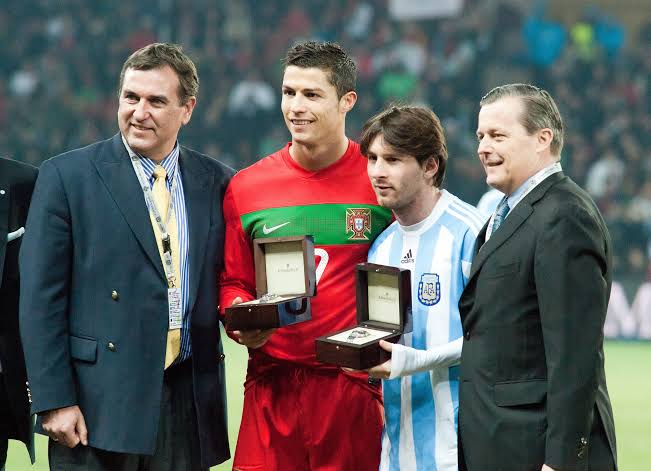 Cristiano Ronaldo (G), Lionel Messi (D) – Portugal vs. Argentina, 9 février 2011