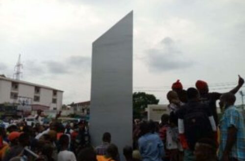 Article : Kinshasa : le « monolithe » de la farce du bourgmestre